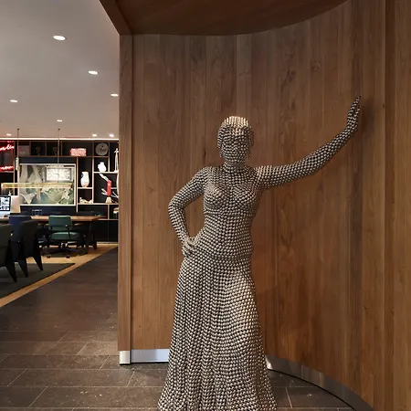Citizenm Hotel 4*