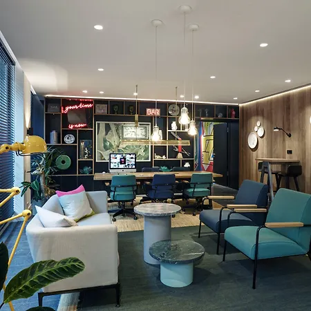 Citizenm Hotel 4*
