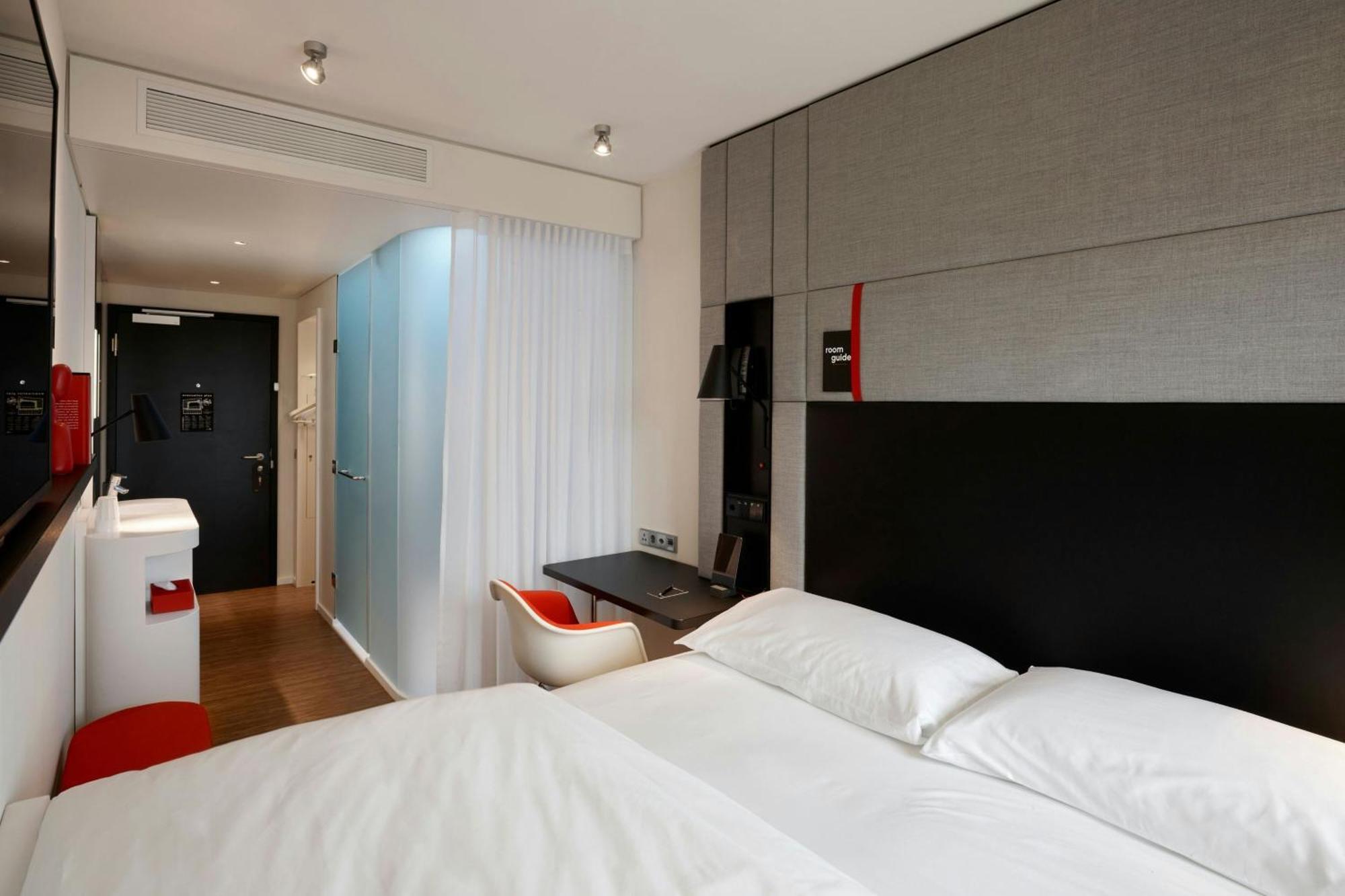 Citizenm