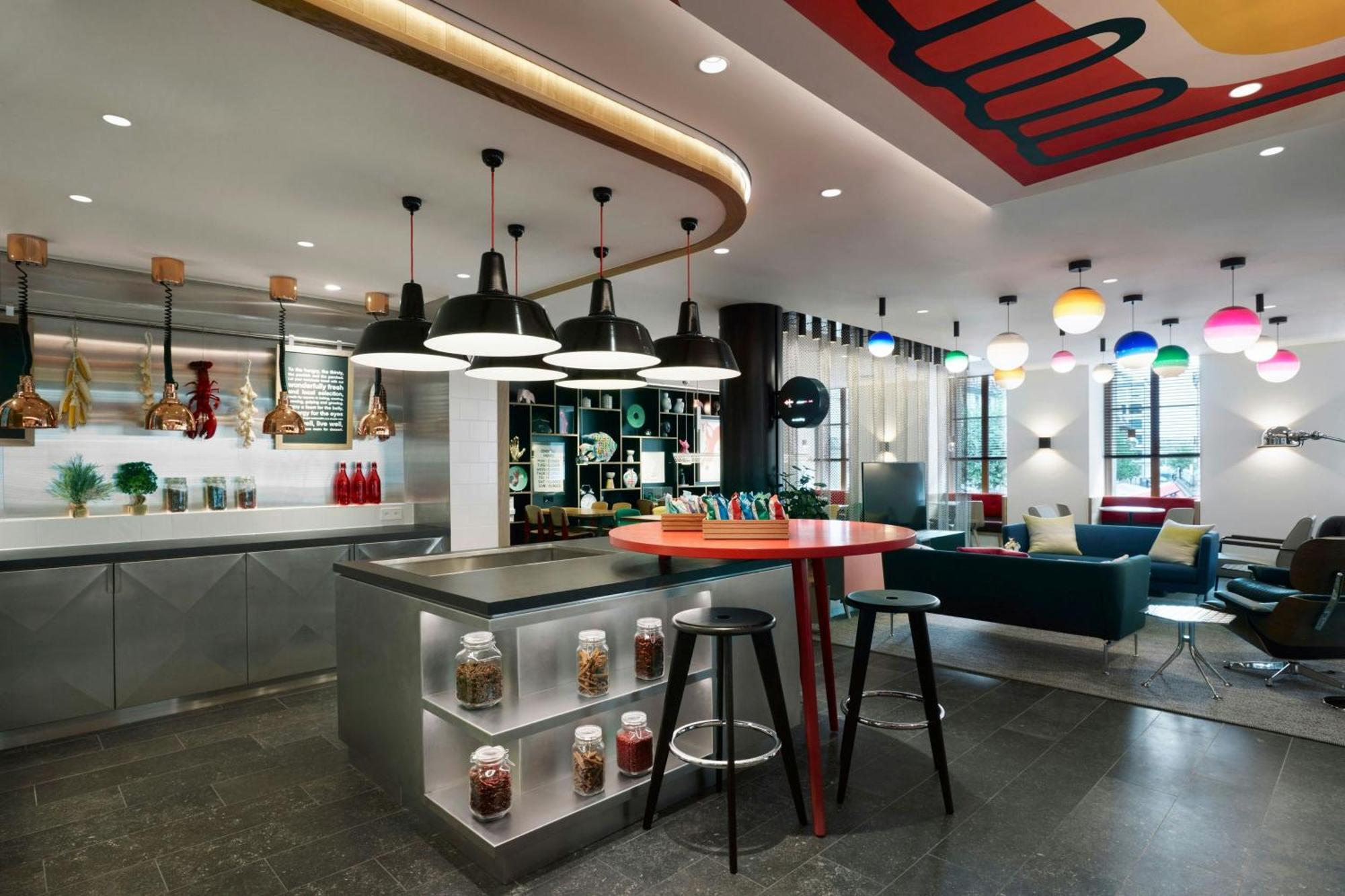 Citizenm Hotel 4*