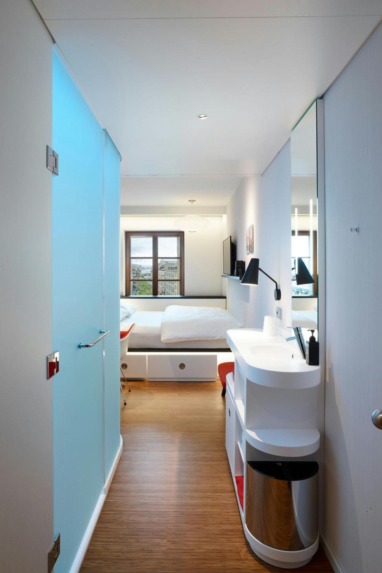 Citizenm